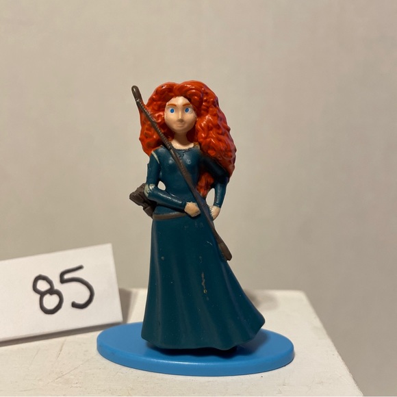 Mattel Disney Pixar  MERIDA from Brave Figure Micro Collection - Picture 2 of 7